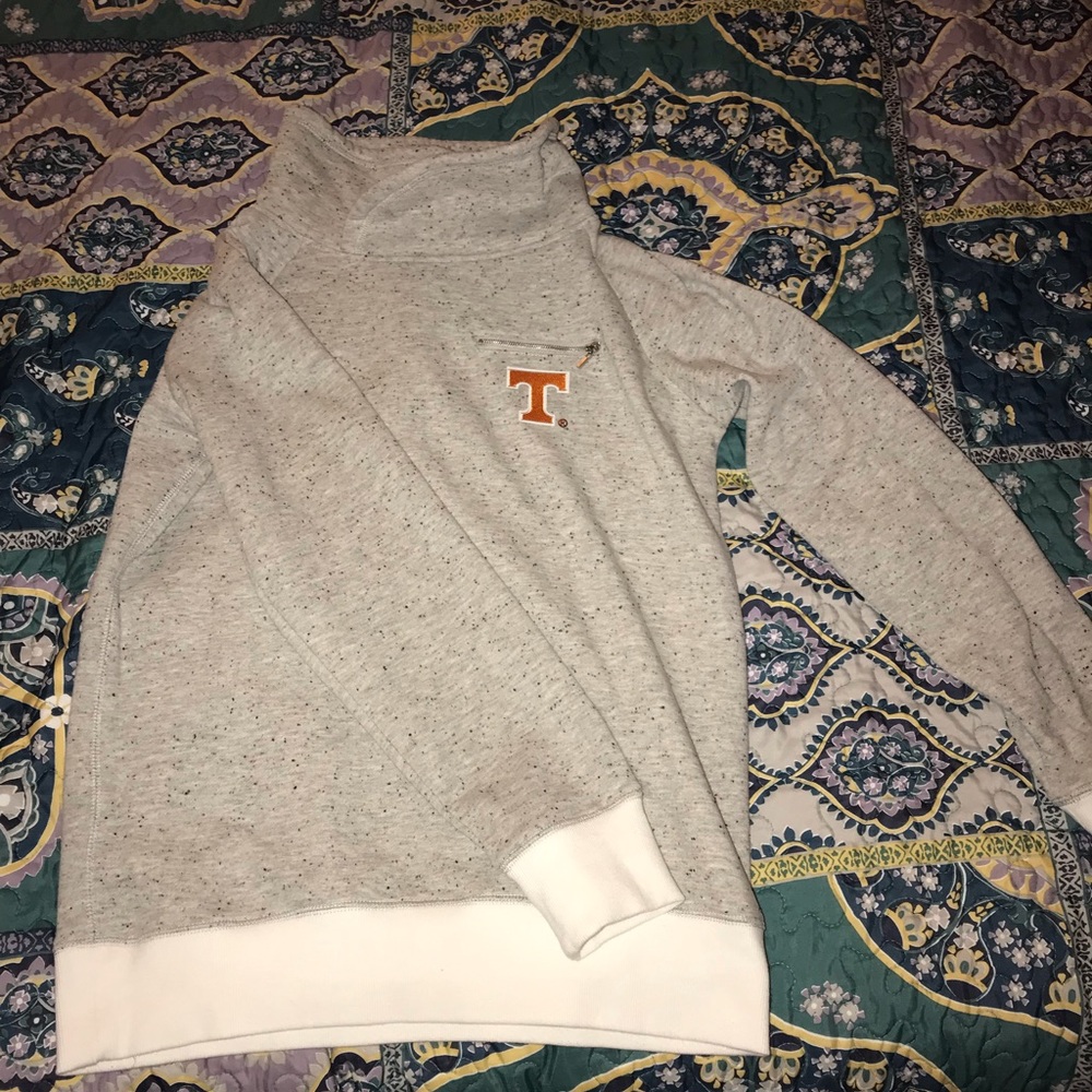 Women’s Tennessee Volunteer sweater